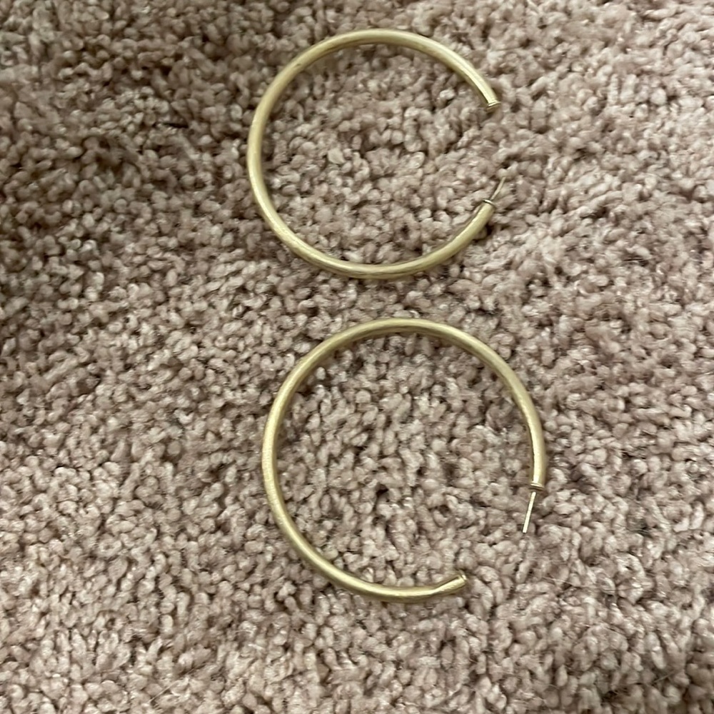 Sheila hoops